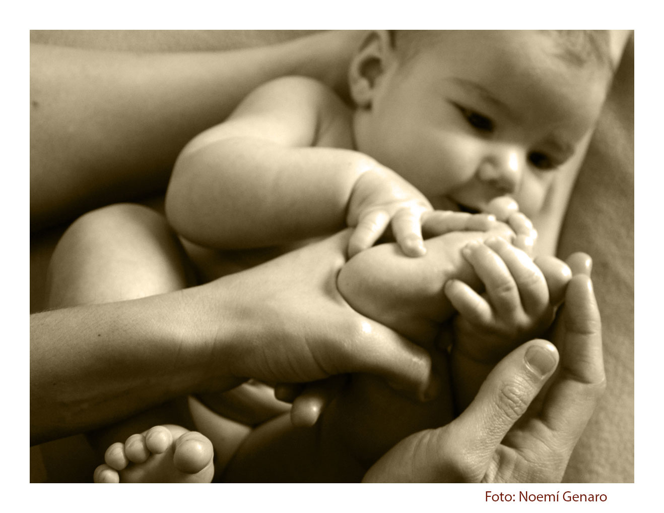 Puerperio y masaje infantil. Relación madre y bebé. Corpore Granada